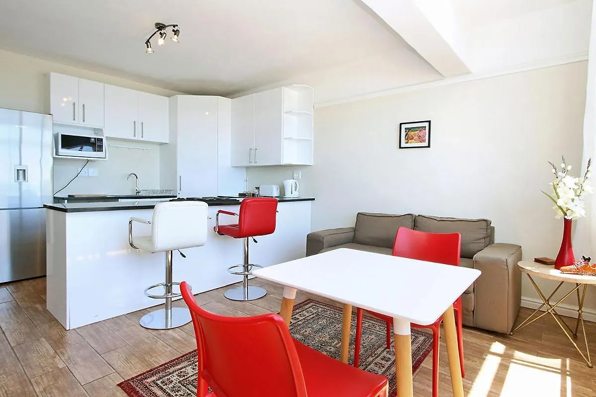 Sandringham 01 Sea-Facing Ground-Floor Apartment Cape Town