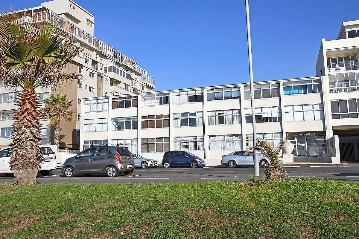 Sandringham 01 Sea-Facing Ground-Floor Apartment Cape Town