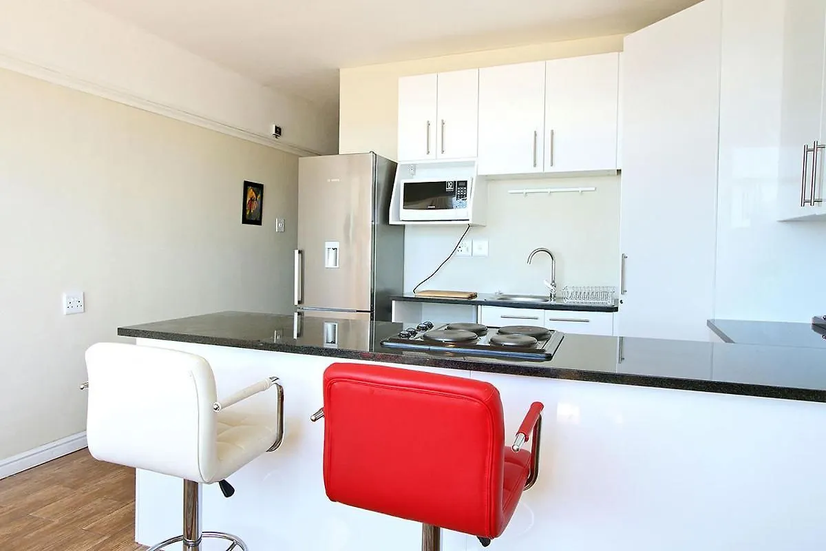 Sandringham 01 Sea-Facing Ground-Floor Apartment Cape Town